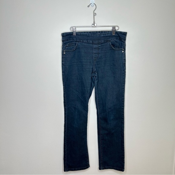 3/$20 Reitmans Straight Leg Pull On Jeans The Original Comfort 10P - Picture 2 of 10